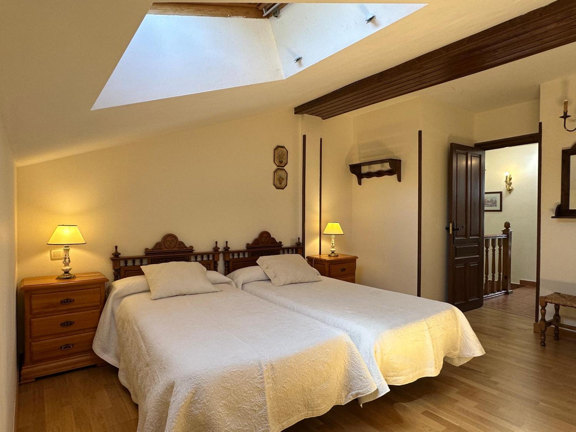 Casa Rural Las Condesas ซานโตโดมิงโก เด ซีลอส ภายนอก รูปภาพ